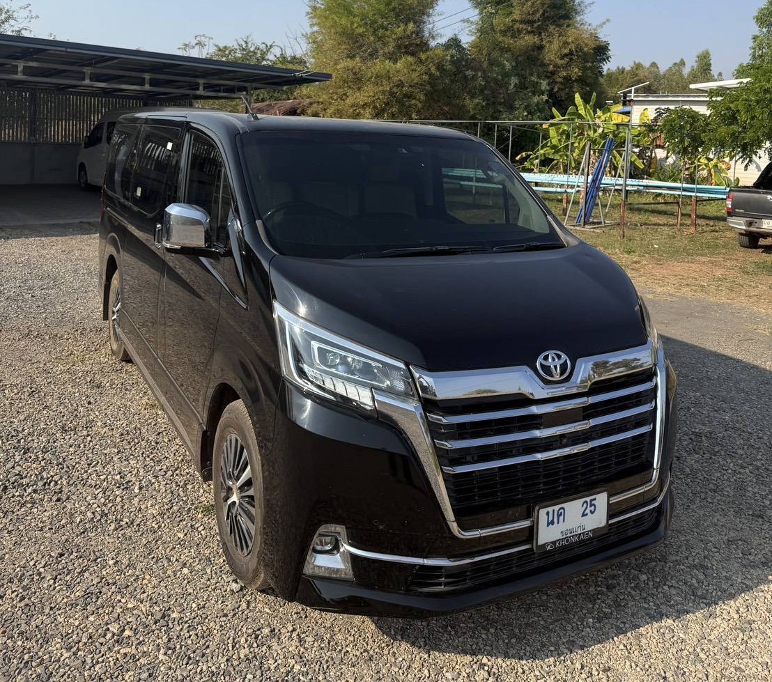 รถตู้สำหรับครอบครัว/กลุ่ม